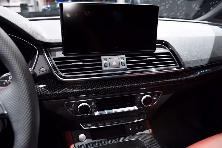 Audi Q5L Sportback 2021 không có quá nhiều sự khác biệt về thiết kế so với phiên bản quốc tế