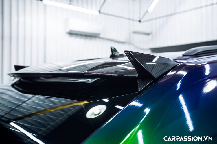 Một điểm thú vị khi đây là bản độ TopCar thứ hai tại Việt Nam, trước đó, “ông vua địa hình” Mercedes-AMG G63 đã được một người chơi xe trong nước lựa chọn gói nâng cấp TopCar Light cùng bộ mâm Vossen và hệ thống ống xả “hàng hiệu” của Akrapovic.