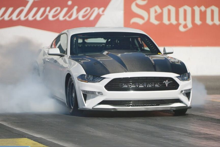 Vậy là sau những thông tin chính thức về chiếc crossover chạy điện Mustang Mach-E, hãng xe Mỹ hay cụ thể là đơn vị Ford Performance sẽ sớm giới thiệu một phiên bản Ford Mustang chạy điện năng khác trên dòng sản phẩm chủ lực này.