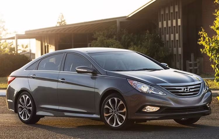 Hyundai bi phat 54 trieu USD vi loi dong co Sonata va SantaFe