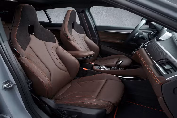 Gói nâng cấp này sẽ có thể được trang bị trên các mẫu xe X2 sDrive28i và x2 xDrive28i. Hai phiên bản này đều được trang bị động cơ tăng áp 4 xi-lanh 2.0 lít có khả năng sản sinh công suất 228 mã lực, mô-men xoắn 349 Nm.