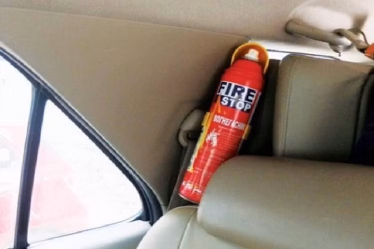 Xe oto duoi 9 cho khong bat buoc lap binh cuu hoa