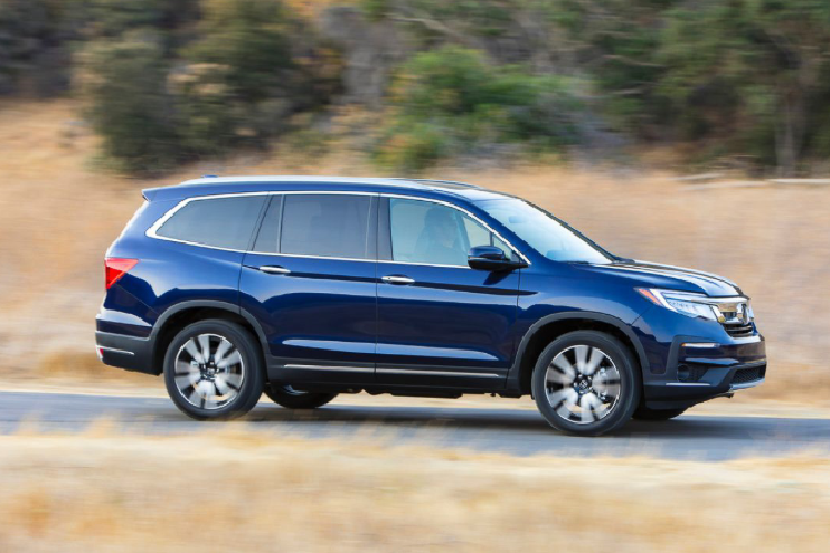 Với bản Elite, chiếc xe sẽ sở hữu ghế thương gia cho cả 7 chỗ ngồi, cửa sổ trời kép, hệ thống làm mát ghế, chống chói, gương chiếu hậu gập điện và vô lăng có sưởi. Bản này có giá từ 48.420 USD (1,12 tỷ đồng).