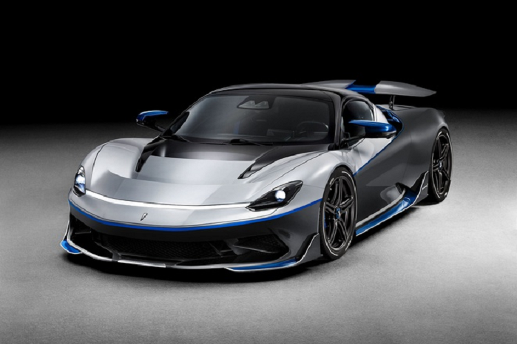Sieu xe dien Pininfarina Battista gan he thong loa cong suat lon