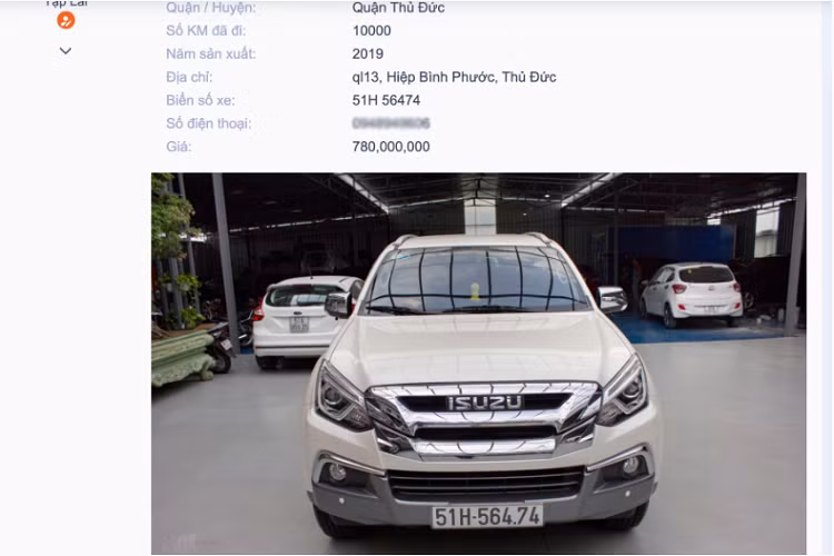 Chiếc Isuzu Mu-X máy dầu đời 2019 bản 1 cầu số tự động đã lăn bánh được 10.000km đang được chào bán với giá chỉ 780 triệu đồng, đây là một mức giá khá hấp dẫn giúp người mua tiết kiệm chi phí kha khá so với lựa chọn “đập hộp” một chiếc Toyota Fortuner máy dầu số tự động 1 cầu (2.4AT 4x2) đang có giá 1,096 tỷ đồng (chưa lăn bánh); hay chọn Fortuner máy dầu số tự động 1 cầu cùng đời 2019, đã qua sử dụng có giá bán lại giao động từ 890 – hơn 900 triệu đồng.
