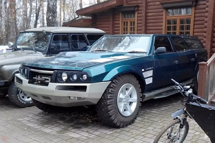 Không may, chúng ta không thể tìm thấy một thông tin hay video nào về việc Uran của Nga này lái ra làm sao, hoặc thậm chí đơn giản là nó có hoạt động được như dự định hay không. Dựa vào những bức ảnh cho thấy chiếc xe nằm phủ bụi, ta có thể giả định rằng nó đã bị lãng quên lâu năm tại một garage nào đó ở Nga.