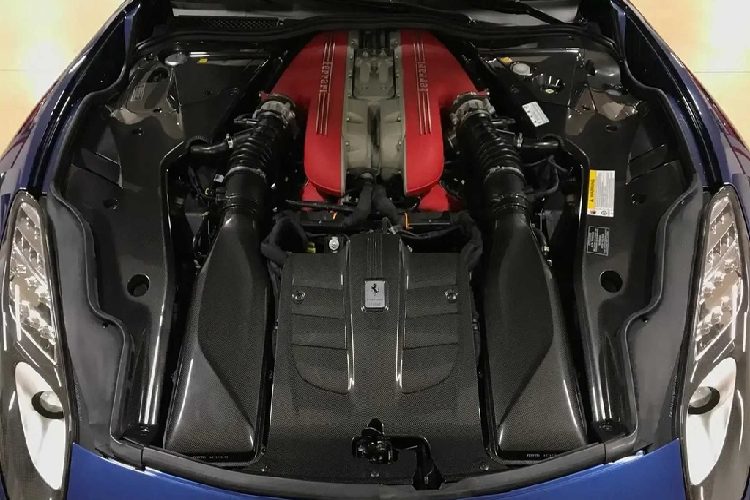 Mặc dù không tiết lộ giá bán rộng rãi, nhưng nhiều người tin rằng chiếc Ferrari F60 hàng hiếm này sẽ có giá bán trong khoảng 2,5 triệu USD.