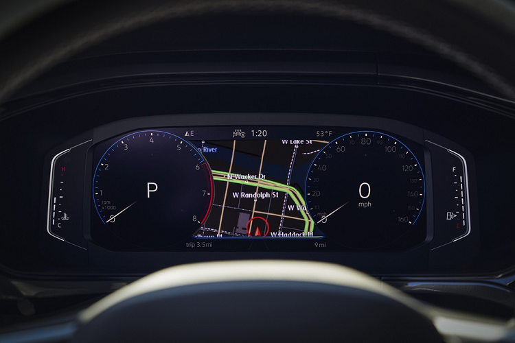 Volkswagen Taos được trang bị động cơ tăng áp 1.5L, công suất 158 mã lực, mô-men xoắn 250 Nm, đi kèm hộp số tự động 8 cấp và hệ dẫn động cầu trước, hoặc hộp số ly hợp kép 7 cấp và hệ dẫn động AWD.