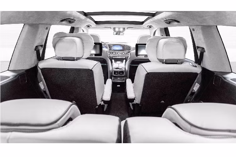 Bên dưới nắp capo, HGLS trang bị động cơ dầu tăng áp 6cyl dung tích 2.9L sinh công suất 326 mã lực và momen xoắn cực đại 700 Nm