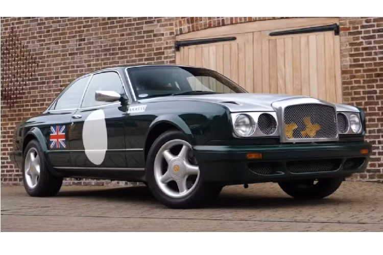 Ông từng muốn được sở hữu một trong những chiếc Blower Bentley nổi tiếng, nhưng mức giá để sở hữu chiếc xe này nằm ngoài khả năng của ông. Thay vào đó, ông đã yêu cầu hãng xe siêu sang Bentley “hồi sinh” Blower với một nguyên mẫu hiện đại hơn.