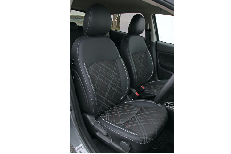 Động cơ được sử dụng trên Mirage 2020 vẫn là máy xăng MIVEC 3 xi-lanh 1,2 lít với công suất 80 mã lực, tuy nhiên đã được Mitsubishi tinh chỉnh khả năng tiết kiệm nhiên liệu cũng như giảm thiểu khí thải môi trường. 