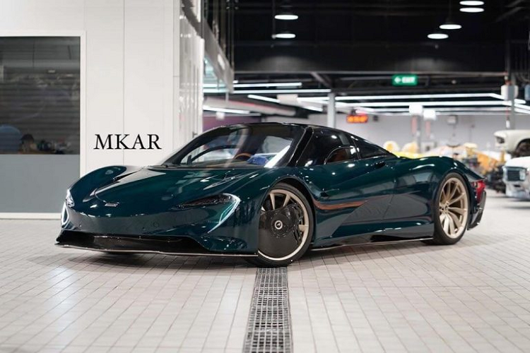 Cho tới nay, sau khoảng hơn 1 năm kể từ ngày chiếc xe được ra mắt công chúng, những chiếc siêu xe McLaren Speedtail bản thương mại đầu tiên đã dần được bàn giao tới khách hàng. Chiếc đầu tiên được bàn giao tới khách hàng mang màu tím nổi bật.