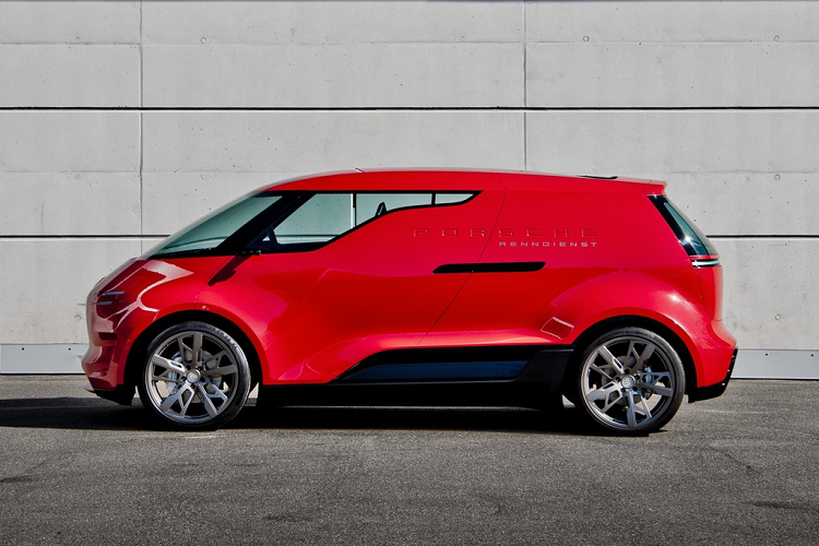 Ngoài hình mẫu xe đa dụng Porsche Vision Renndienst làm liên tưởng đến Volkswagen ID Buzz, chiếc minivan chạy điện được phát triển trên nền tảng MEB thuộc Volkswagen Group, tập đoàn mẹ của Porsche. Tuy nhiên, Vision Renndienst có thiết kế ấn tượng hơn hẳn so với ID Buzz.