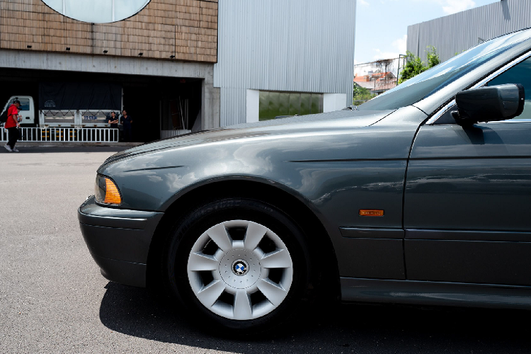 Ở thị trường châu Âu, các dòng xe sedan hạng sang cỡ nhỏ và cỡ trung như: Mercedes-Benz C-Class, Audi A4, BMW 3 Series hay cao hơn có E-Class/A6/5 Series luôn có những biến thể wagon này qua nhiều thế hệ.