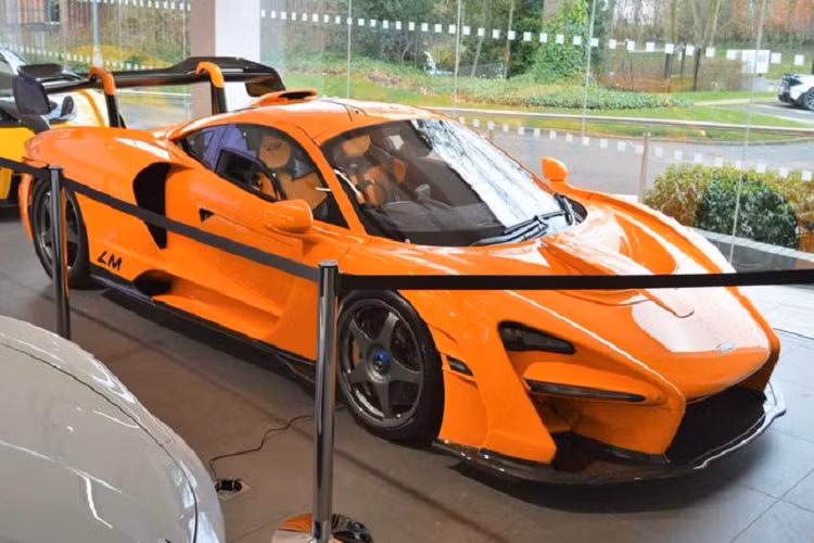 Được biết, McLaren chỉ chế tạo 20 chiếc Senna LM, siêu xe này được phát triển trên nền tảng của Senna GTR. Như vậy, nếu tính cả số lượng sản xuất của Senna GTR, thì tổng cộng có 55 chiếc Senna GTR trên thế giới, ít hơn 20 chiếc so với dự kiến ban đầu.