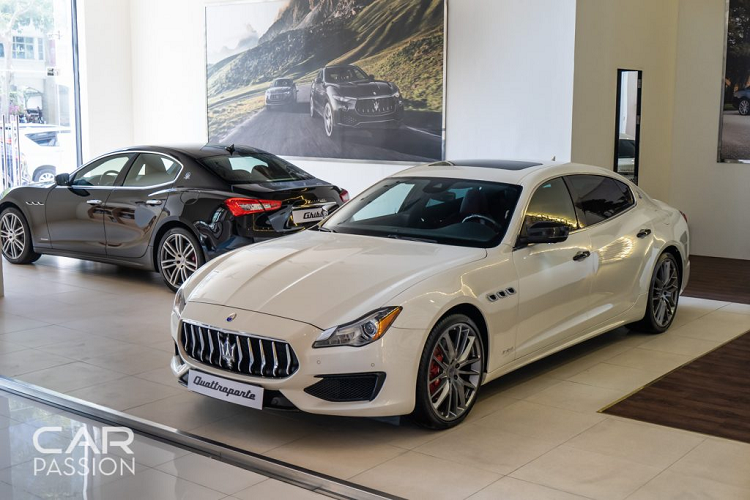 Kể từ những đời xe mới gần đây, Maserati đã cung cấp cho khách hàng hai cấu hình là GranLusso (sang trọng) và GranSport (thể thao) để thuận tiện hơn trong quá trình chọn xe. Hai lựa chọn cấu hình này được áp dụng cho tất cả các phiên bản của Maserati Quattroporte mới và chỉ khác nhau ở các phối màu, cách phối các loại vật liệu ốp,… chứ không thay đổi động cơ hay khả năng vận hành.