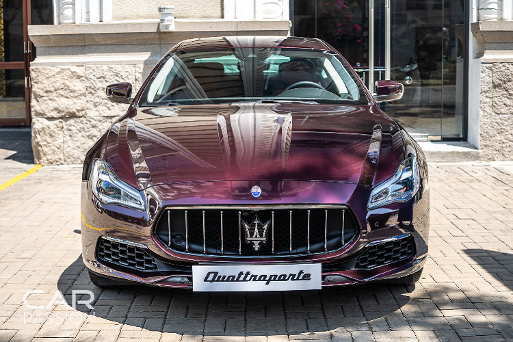 Hai lựa chọn cấu hình này được áp dụng cho tất cả các phiên bản của Quattroporte và chỉ khác nhau ở các phối màu, cách phối các loại vật liệu ốp,… chứ không thay đổi động cơ hay khả năng vận hành.