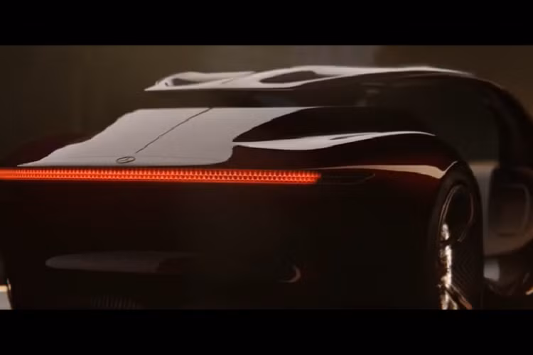 Những đường nét bóng bẩy và ấn tượng của Mercedes-Benz Vision Duet tự lái phù hợp với tiêu chuẩn xe concept, mặc dù điểm tri ân duy nhất thực sự đối với các mẫu xe Mercedes hiện tại như S-Class là ngôi sao ba cánh lớn ở phía trước.