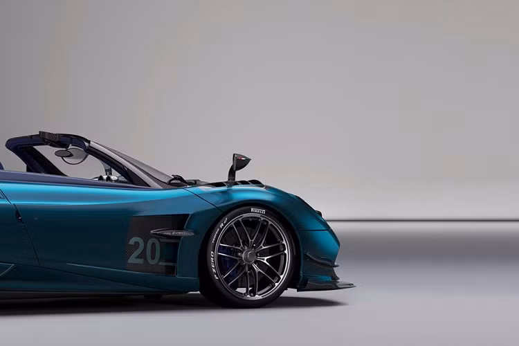 Đây cũng là nơi mà các hãng xe thường xuyên thử nghiệm các sản phẩm mới của mình và Huayra Imola cũng là một mẫu xe thường xuyên được thử nghiệm trên những cung đường của trường đua Imola.