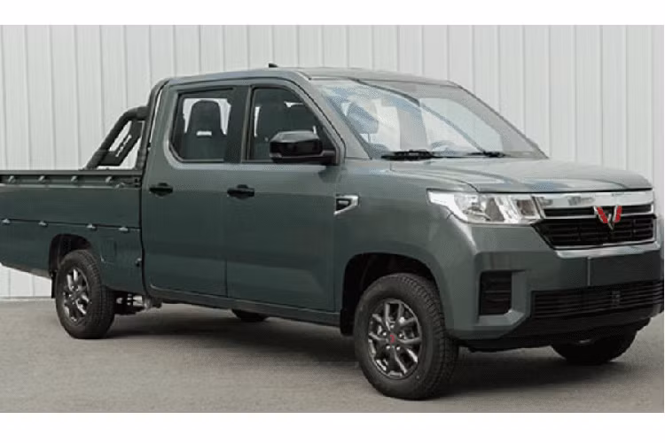 Thời gian gần đây, thương hiệu xe Wuling của Trung Quốc đã nhận được sự đón nhận tích cực của không chỉ người dùng nội địa mà cả những chuyên gia nước ngoài nhờ có sự đột phá trong khâu thiết kế. Giờ đây, Wuling lại thêm một lần thuyết phục mọi người với một mẫu bán tải mới mang tên Zhengtu.