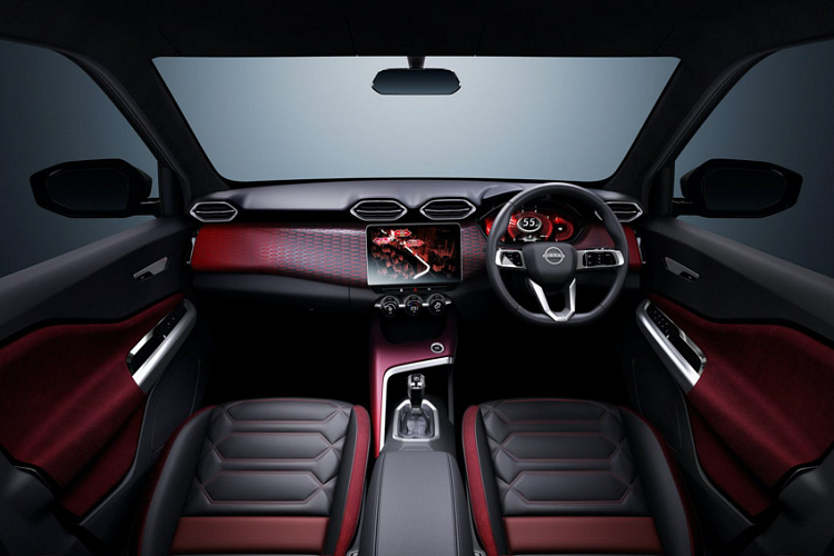 Chưa hết, mẫu SUV cỡ B này còn có điều hòa tự động, sạc điện thoại thông minh không dây, hệ thống âm thanh JBL, tính năng ra lệnh bằng giọng nói, camera 360 độ và đèn chờ dẫn đường.