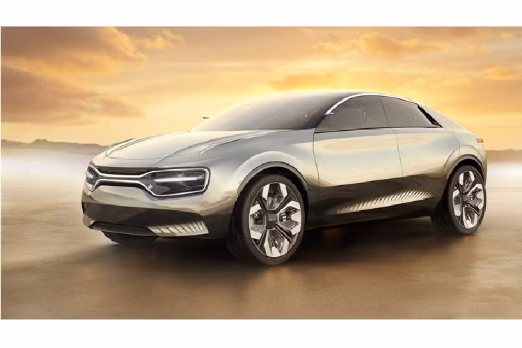 Theo thông tin được đăng tải trên tờ AutoExpress, mẫu xe điện mới của Kia thực chất đã lộ diện dưới dạng concept (Imagine Concept) tại triển lãm xe Geneva Motor Show 2019. Tên nội bộ của mẫu xe này là CV.