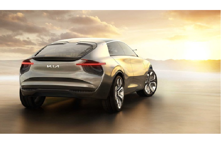 Theo AutoExpress, crossover chạy điện Kia được định vị thuộc phân khúc xe sang, tăng tốc trên đường thẳng nhanh hơn nhiều siêu xe hiện nay.