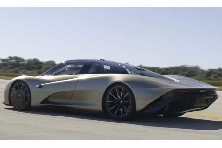 Hệ thống này có khả năng tạo ra năng lượng 8,3 kW/kg (công suất / trọng lượng của hệ dẫn động), hiệu quả gấp đôi so với hệ dẫn động cửa những chiếc siêu xe đang được bán ra.