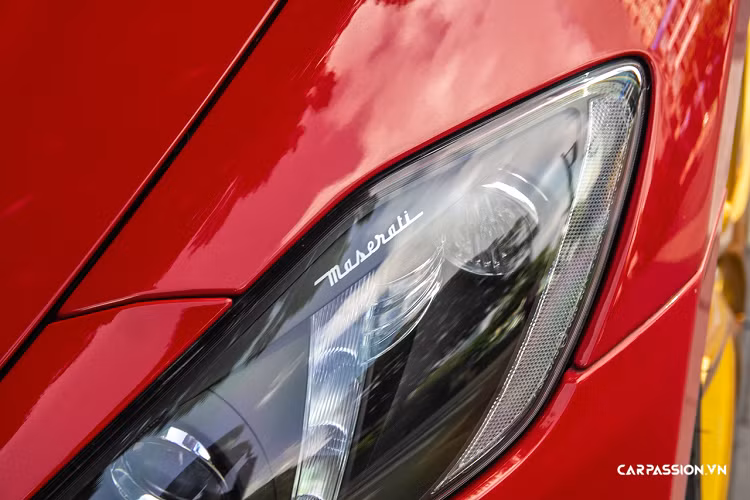 Chiếc xe vẫn được trang bị động cơ V8 tương tự trên GranTurismo S nhưng công suất tăng lên 454 mã lực nhờ piston được thiết kế lại.