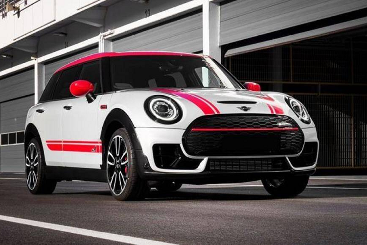 5. Mini Cooper Clubman 2021 (giá khởi điểm: 29.900 USD)