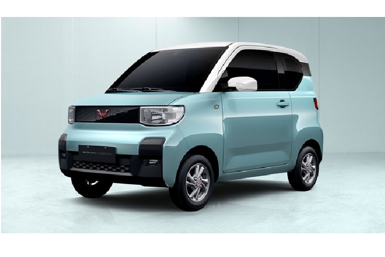 Nhà sản xuất ôtô Trung Quốc cho biết “kích cỡ nhỏ gọn và chiều dài cơ sở ngắn của xe mang lại nhiều lợi thế cho việc đỗ và quay đầu xe tại các thành phố có mật độ giao thông cao.” Bên cạnh đó, động cơ điện cũng đảm bảo rằng mẫu xe mới của Wuling không gây ô nhiễm môi trường.