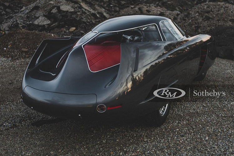 Trong năm 1987 mẫu xe B.A.T. 5 của Alfa Romeo đã được bán cho một nhà sưu tập ở California và trải qua giai đoạn phục chế kéo dài 1 năm trời trước khi được trưng bày tại Pebble Beach Concours d’Elegance trong tháng 8 năm 1988, nơi nó đoạt một giải thưởng tương xứng.