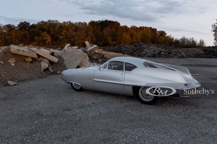 Bộ ba mẫu xe concept độc đáo này dự tính sẽ được đấu giá từ 14 – 20 triệu USD (tương đương 324 – 463 tỷ đồng), dựa theo tính toán của RM Sotheby’s.