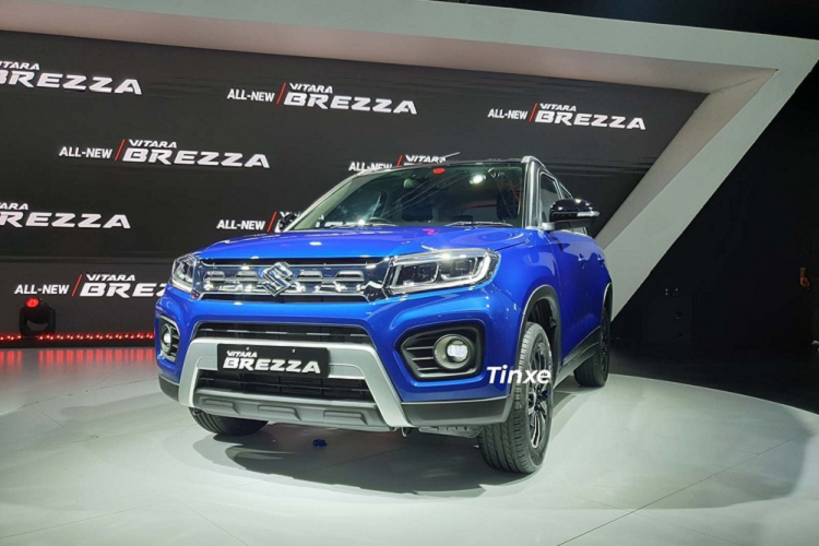 Đúng như những hình ảnh rò rỉ trước đó, mẫu xe SUV Toyota Urban Cruiser 2020 sở hữu thiết kế về cơ bản là giống với Suzuki Vitara Brezza vì 2 mẫu xe này dùng chung khung gầm. Tất nhiên, hãng Toyota vẫn bổ sung một số chi tiết thiết kế nhằm giúp khách hàng có thể phân biệt giữa 2 mẫu xe này.