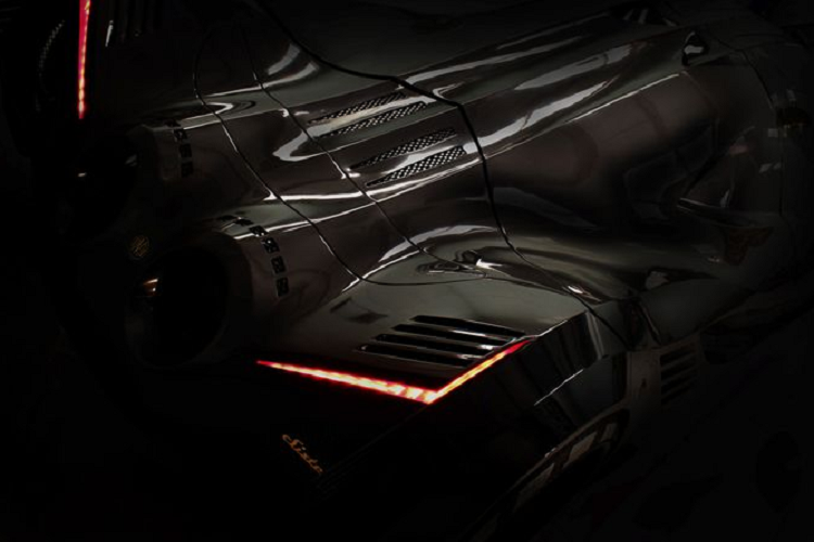 Tuy vậy, nhiều nguồn tin cho rằng, công ty startup trẻ ở Dubai đã chế tạo xong động cơ cho siêu xe này, khối động cơ V16 12.3L với công suất đầu ra lên tới 5.000 mã lực cùng tốc độ tối đa lên tới 521 km/h.