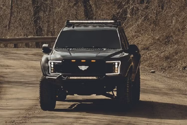 Đặc biệt, MSA cũng mang tới một gói nâng cấp ngoại hình nữa cho F-150 với giá 8.600 USD (~205 triệu VNĐ). 