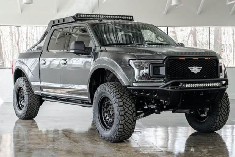 Theo Mil-Spec, với việc được trang bị động cơ V8 5.0L hút khí tự nhiên cùng công suất tối đa 500 mã lực, siêu bán tải Ford F150 sẽ là một chiến binh thực sự trên mọi nẻo đường, cùng chủ nhân để khám phá thế giới