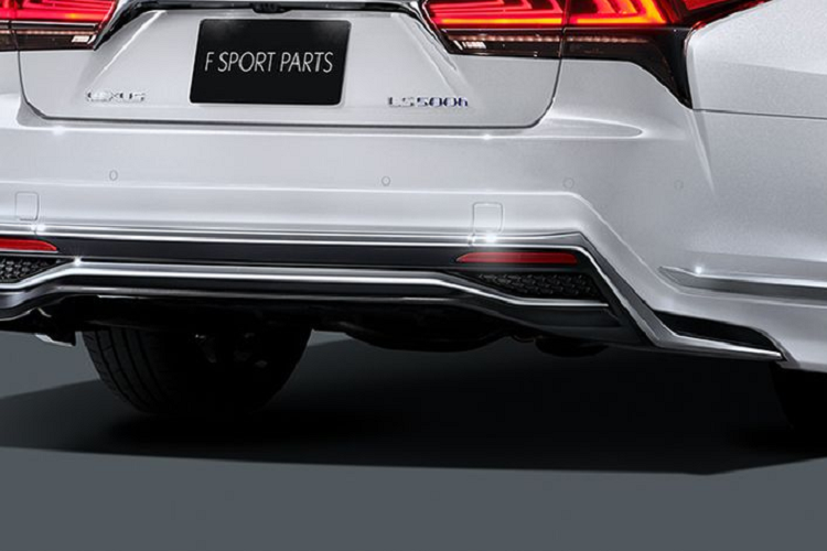 Mọi chiếc Lexus LS 2021 đều có hệ thống thông tin giải trí qua màn hình cảm ứng 12,3 inch mới, tương thích với SmartDeviceLink, Apple CarPlay và Android Auto.