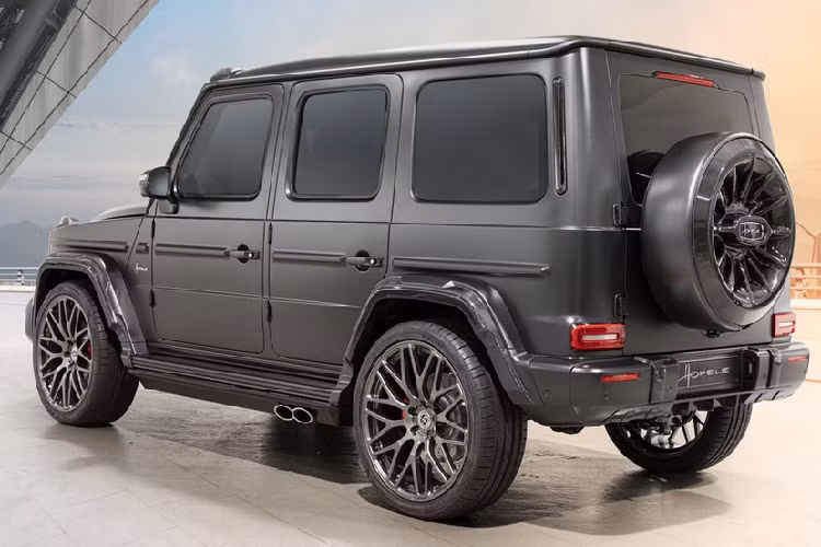Hofele cho biết phiên bản cao cấp nhất là G 63 AMG vẫn được giữ nguyên động cơ V8 tăng áp kép 4.0L. Trong khi đó, các phiên bản G 350d hay G 500 có thể sẽ được nâng cấp động cơ.