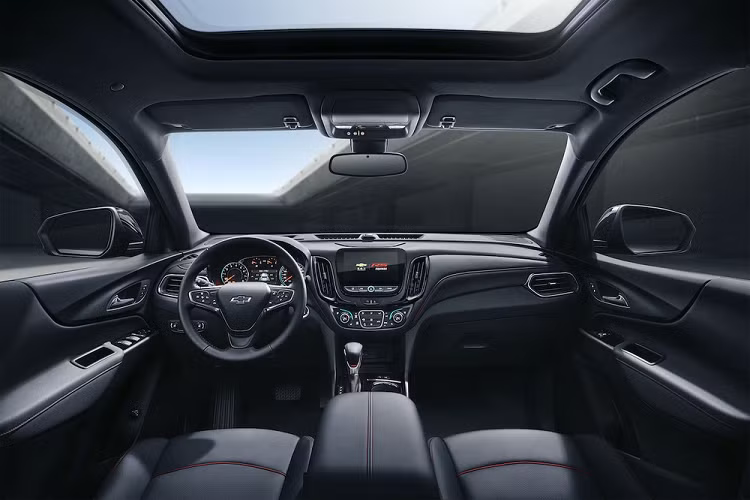 Hệ thống thông tin giải trí MyLink+ đặt được ở trung tâm mặt táp lô và nó có hỗ trợ đầy đủ Apple CarPlay, Baidu CarLife, Bluetooth, và cả tính năng hỗ trợ không dây từ xa.