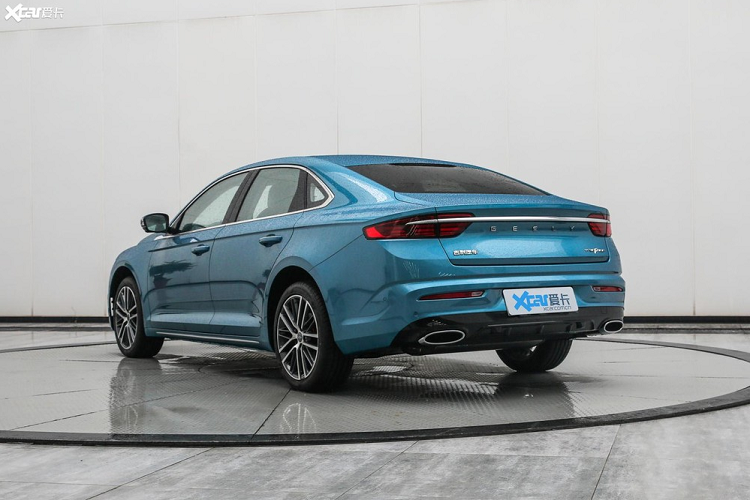 Hiện tại, giá xe Geely Xing Rui 2.0 Turbo là 137.700 nhân dân tệ (tương đương 473 triệu đồng).