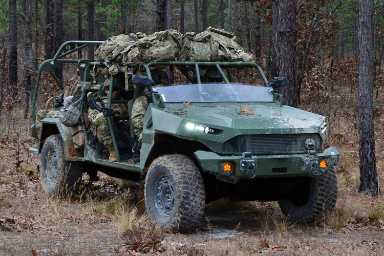 GM Defense cũng cam kết phát triển công nghệ pin nhiên liệu hydro để thay thế động cơ diesel trong tương lai. Hiện tại, ISV được dự kiến bắt đầu triển khai ở bất cứ đâu và bất cứ khi nào quân đội Mỹ cần.