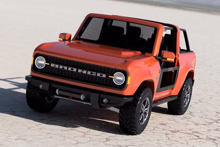 Vào thời điểm cuối năm 2019, hình ảnh của mẫu Ford Bronco thế hệ mới đã bị rò rỉ. Mẫu xe off road huyền thoại được hồi sinh với thiết kế hoàn toàn mới pha chút phong cách retro.