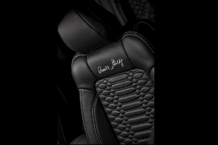 “Từ phong cách ngoại thất tinh tế nhưng mang đậm tính hiệu quả tới khả năng xử lý và khối sức mạnh tuyệt vời, đây chính thức là mẫu xe cơ bắp tuyệt vời nhất trong lịch sử Shelby American,” trích lời ông Gary Patterson – Chủ tịch Shelby Mỹ.