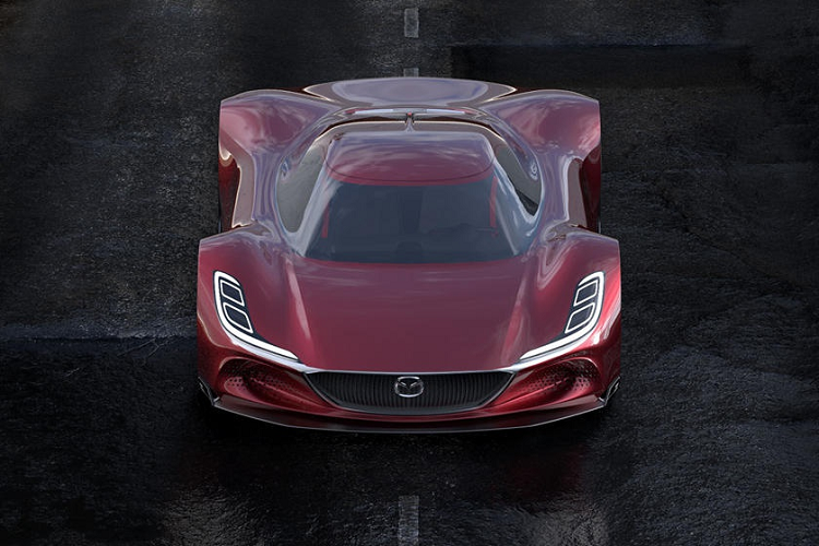 Tại Tokyo Motor Show 2015, chiếc siêu xe Mazda RX-Vision tuyệt đẹp đã được ra mắt đã mang đến niềm hy vọng rằng nhà sản xuất ôtô xứ hoa anh đào sẽ tạo ra một mẫu xe thể thao trang bị động cơ quay, mẫu xe kế nhiệm của chiếc RX-8.