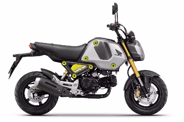 MSX ra mắt lần đầu tại Thái Lan vào năm 2013. Năm 2014, mẫu xe này xuất hiện tại Việt Nam. Hiện tại, MSX thế hệ thứ 2 đang được phân phối tại Việt Nam với giá 49,99 triệu đồng. Các đối thủ của Honda Grom là Benelli TNT 125 và Kawasaki Z125.