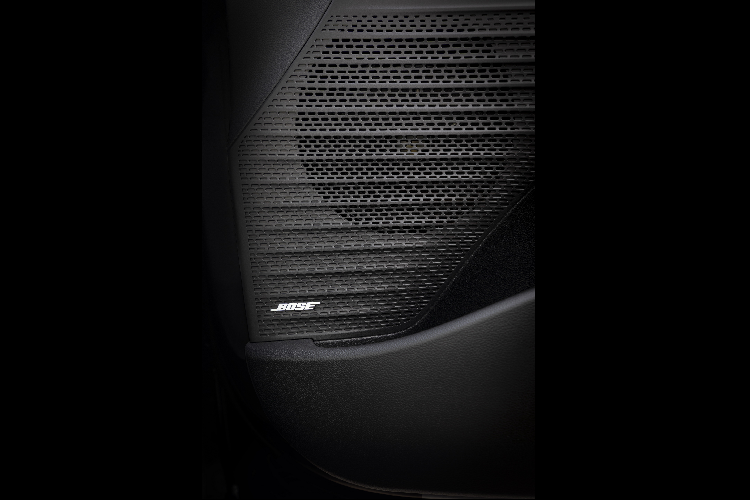 Hiệu suất của khối động cơ này vẫn chưa được công bố chính thức. Về tổng quan, Hyundai i20 thế hệ thứ 3 được áp dụng ngôn ngữ thiết kế mới với tên gọi Sensuous Sportiness tương tự như các mẫu xe mới của hãng. Ngoại thất xe sở hữu thiết kế năng động với chiều cao thấp hơn phiên bản trước 24mm, bề rộng tăng thêm 30mm và dài hơn khoảng 5mm.