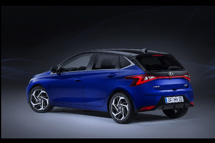 Giá xe Hyundai i20 2021 mới hiện chưa được hãng xe Hàn Quốc công bố chính thức, tuy nhiên nó được xem là không hề quá đắt so với phiên bản tiền nhiệm đang bán ra thị trường. Đây cũng được xem là đối thủ của Toyota Yaris mới đang bán ra tại nhiều thị trường hiện nay.