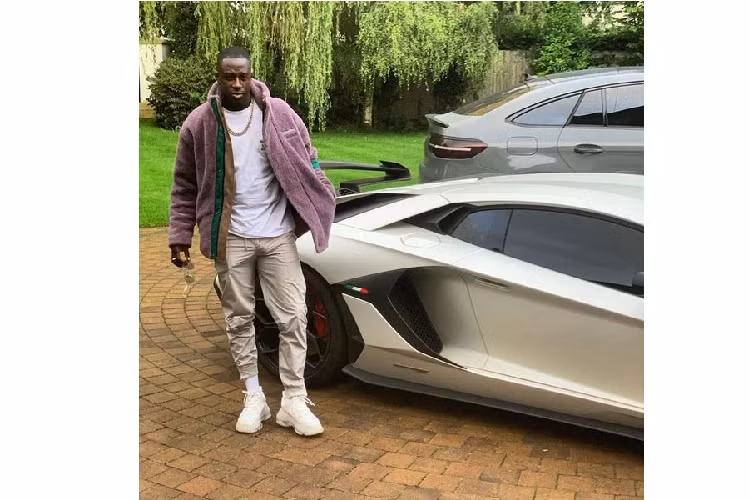 Sieu xe Lamborghini cua sao Manchester City sap bi nghien nat?