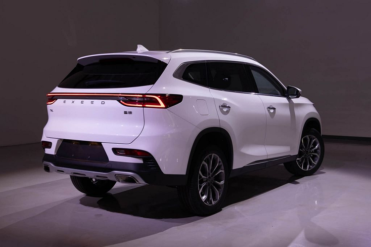 Trong một tuyên bố trước đó, Chủ tịch kiêm Giám đốc điều hành HAAH - Duke Hale cho biết Vantas “sẽ kết hợp một số công nghệ mới từ đối tác Trung Quốc, bao gồm 'Kết nối thông minh' trên nhiều công nghệ hỗ trợ người lái xe cũng như tính năng an toàn, đồng thời phát triển công nghệ tự lái hay phương tiện sử dụng nguồn năng lượng mới trong tương lai.”